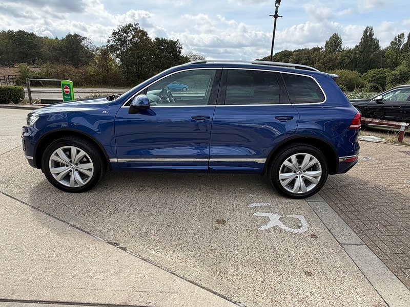 Volkswagen Touareg TDI V6 BlueMotion Tech R-Line SUV 3.0 Automatic Diesel - U10004400