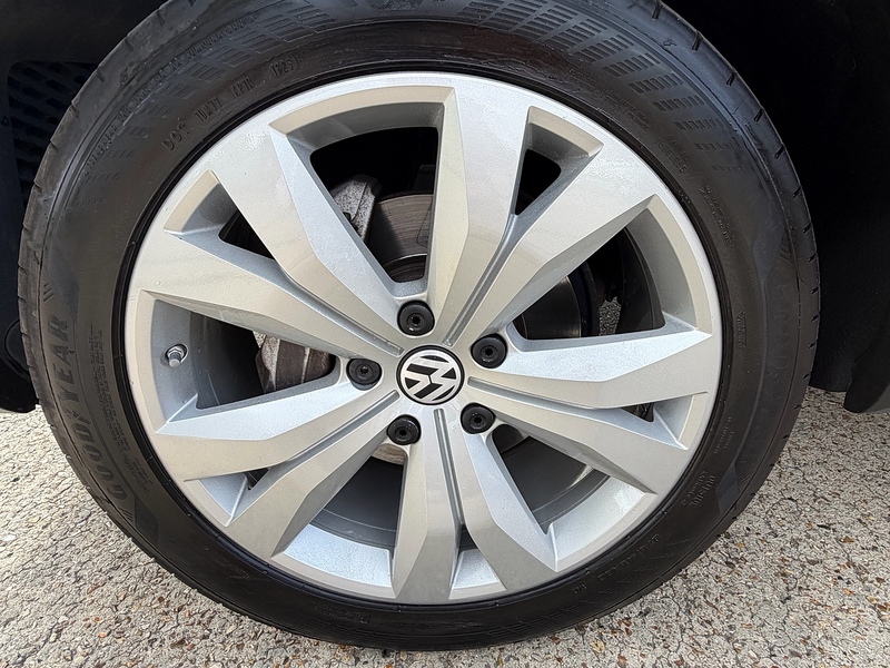 Volkswagen Touareg TDI V6 BlueMotion Tech R-Line SUV 3.0 Automatic Diesel - U10004400