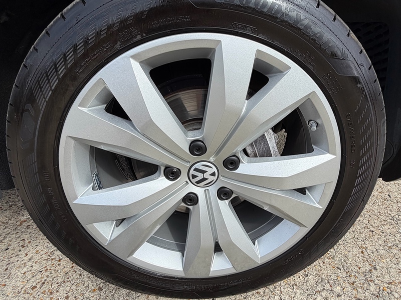 Volkswagen Touareg TDI V6 BlueMotion Tech R-Line SUV 3.0 Automatic Diesel - U10004400
