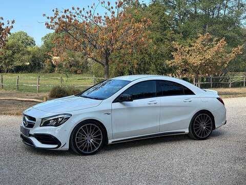 Mercedes-Benz CLA CLA45 AMG Saloon 2.0 Automatic Petrol - U10004403