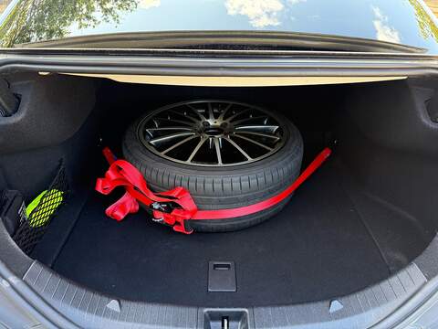 Mercedes-Benz CLA CLA45 AMG Saloon 2.0 Automatic Petrol - U10004403