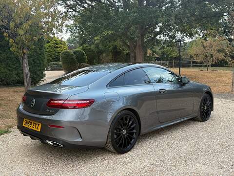 Mercedes-Benz E Class 3.0 E450 V6 GPF AMG Line (Premium Plus) Coupe 2dr Petrol G-Tronic+ 4MATIC Euro 6 (s/s) (367 ps) - U10004416