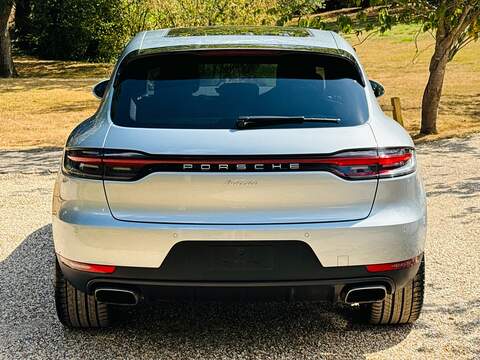 Porsche Macan Macan SUV 1 Automatic Petrol - U10004417