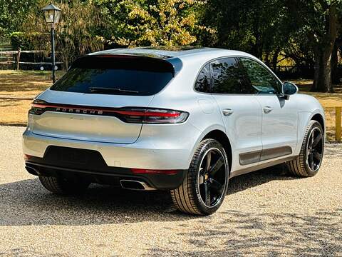 Porsche Macan Macan SUV 1 Automatic Petrol - U10004417