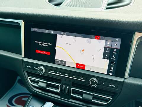 Porsche Macan Macan SUV 1 Automatic Petrol - U10004417