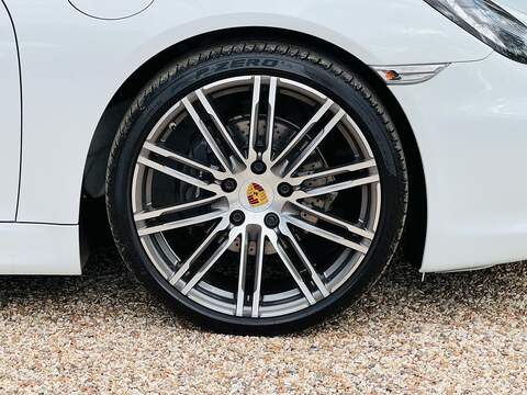 Porsche Boxster 981 Convertible 2.7 Manual Petrol - U10004419