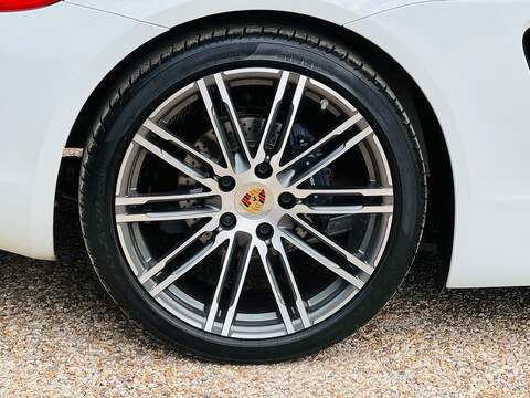 Porsche Boxster 981 Convertible 2.7 Manual Petrol - U10004419