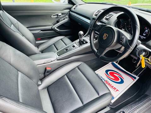 Porsche Boxster 981 Convertible 2.7 Manual Petrol - U10004419