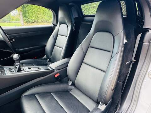 Porsche Boxster 981 Convertible 2.7 Manual Petrol - U10004419