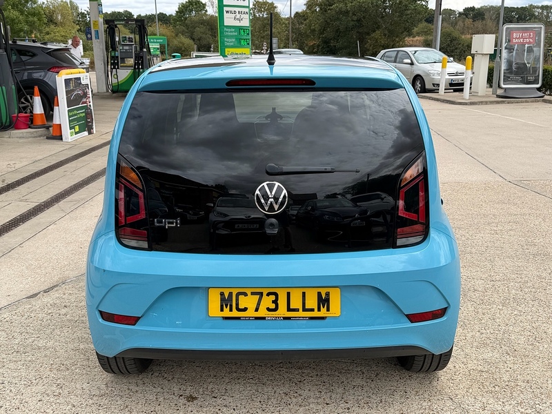 Volkswagen up! 1.0 Black Edition Hatchback 5dr Petrol Manual Euro 6 (s/s) (65 ps) - U10004421
