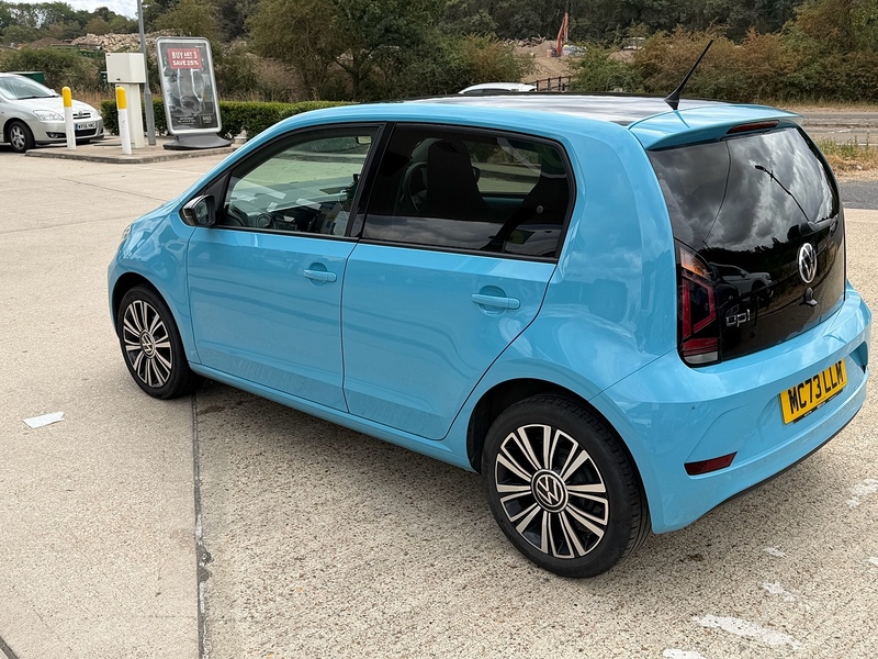 Volkswagen up! 1.0 Black Edition Hatchback 5dr Petrol Manual Euro 6 (s/s) (65 ps) - U10004421