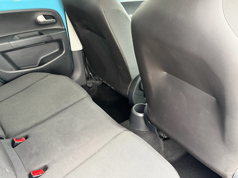 Volkswagen up! 1.0 Black Edition Hatchback 5dr Petrol Manual Euro 6 (s/s) (65 ps) - U10004421