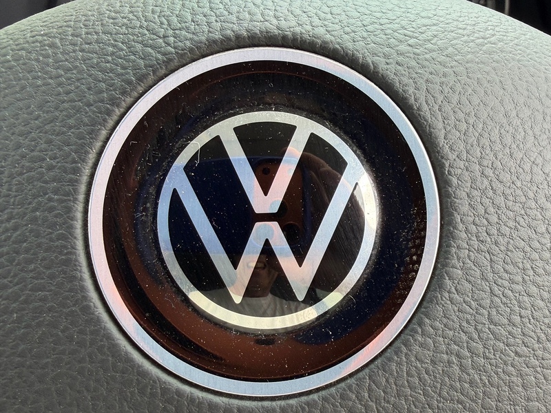 Volkswagen up! 1.0 Black Edition Hatchback 5dr Petrol Manual Euro 6 (s/s) (65 ps) - U10004421