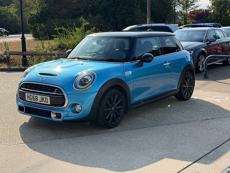 MINI Hatch Hatch Cooper S Exclusive Hatchback 1 Manual Petrol - U10004423