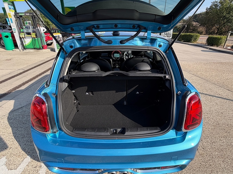 MINI Hatch Hatch Cooper S Exclusive Hatchback 1 Manual Petrol - U10004423
