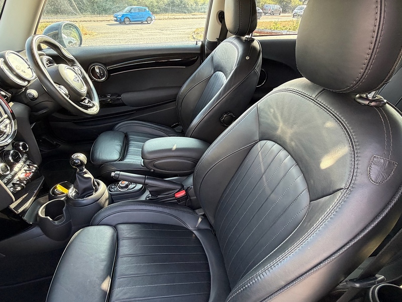 MINI Hatch Hatch Cooper S Exclusive Hatchback 1 Manual Petrol - U10004423