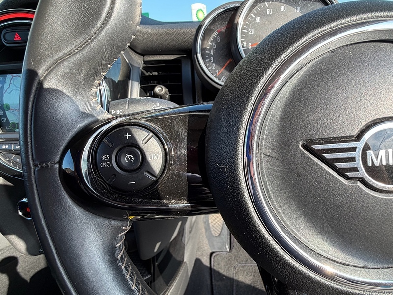 MINI Hatch Hatch Cooper S Exclusive Hatchback 1 Manual Petrol - U10004423
