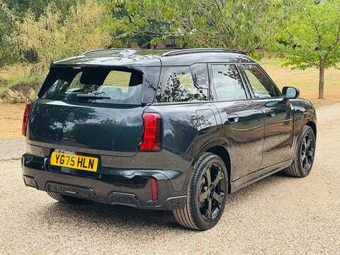 MINI Countryman Countryman Sport SUV 1 Automatic Petrol Hybrid - U10004424