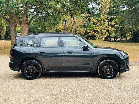 MINI Countryman Countryman Sport SUV 1 Automatic Petrol Hybrid - U10004424