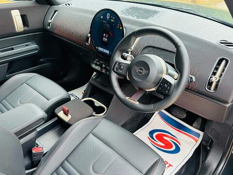MINI Countryman Countryman Sport SUV 1 Automatic Petrol Hybrid - U10004424