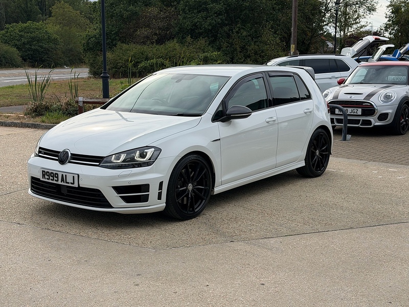 Volkswagen Golf 2.0 TSI BlueMotion Tech R Hatchback 5dr Petrol Manual 4Motion Euro 6 (s/s) (300 ps) - U10004428