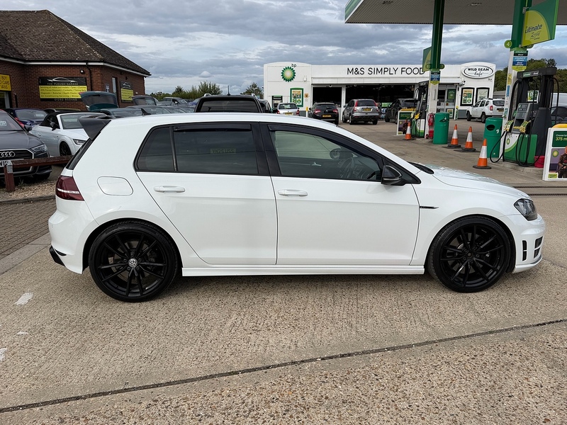 Volkswagen Golf 2.0 TSI BlueMotion Tech R Hatchback 5dr Petrol Manual 4Motion Euro 6 (s/s) (300 ps) - U10004428