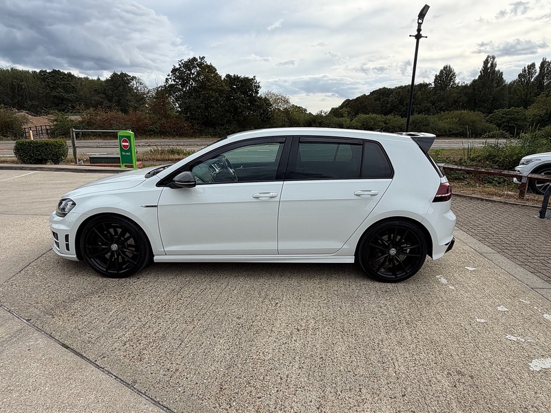 Volkswagen Golf 2.0 TSI BlueMotion Tech R Hatchback 5dr Petrol Manual 4Motion Euro 6 (s/s) (300 ps) - U10004428