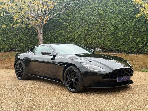 Aston Martin DB11 4.0 V8 Coupe 2dr Petrol Auto Euro 6 (s/s) (510 ps) - U10004434