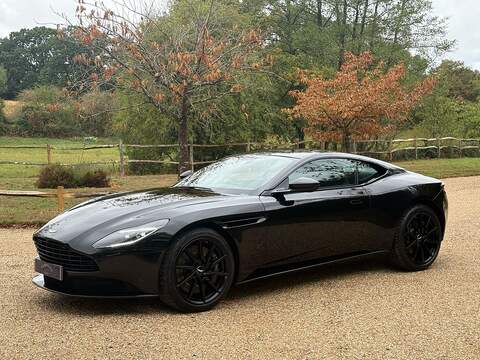 Aston Martin DB11 4.0 V8 Coupe 2dr Petrol Auto Euro 6 (s/s) (510 ps) - U10004434