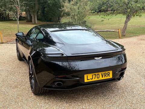 Aston Martin DB11 4.0 V8 Coupe 2dr Petrol Auto Euro 6 (s/s) (510 ps) - U10004434