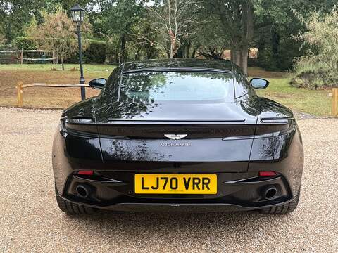 Aston Martin DB11 4.0 V8 Coupe 2dr Petrol Auto Euro 6 (s/s) (510 ps) - U10004434