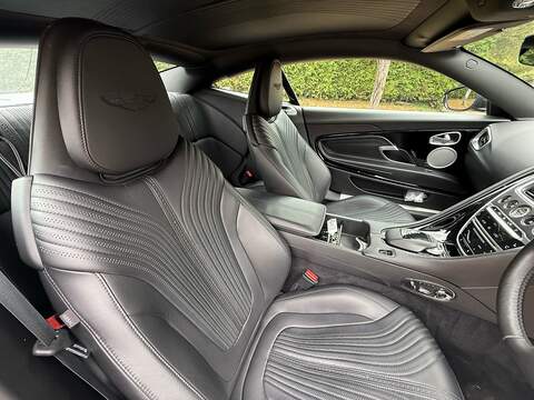 Aston Martin DB11 4.0 V8 Coupe 2dr Petrol Auto Euro 6 (s/s) (510 ps) - U10004434