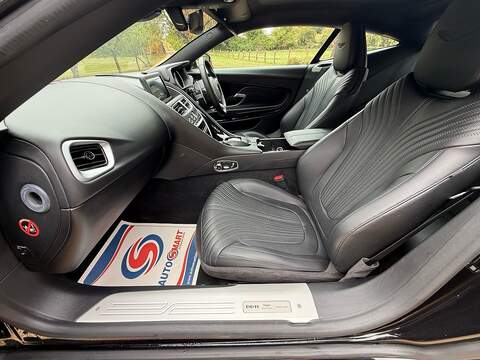Aston Martin DB11 4.0 V8 Coupe 2dr Petrol Auto Euro 6 (s/s) (510 ps) - U10004434