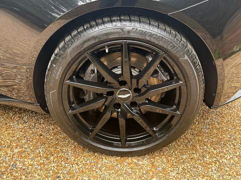 Aston Martin DB11 4.0 V8 Coupe 2dr Petrol Auto Euro 6 (s/s) (510 ps) - U10004434