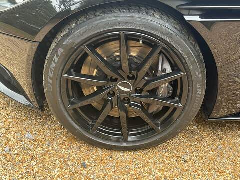 Aston Martin DB11 4.0 V8 Coupe 2dr Petrol Auto Euro 6 (s/s) (510 ps) - U10004434