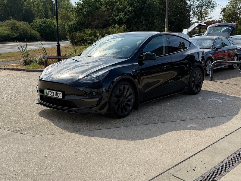 Tesla Model Y (Dual Motor) Performance SUV 5dr Electric Auto 4WDE (426 bhp) - U10004446