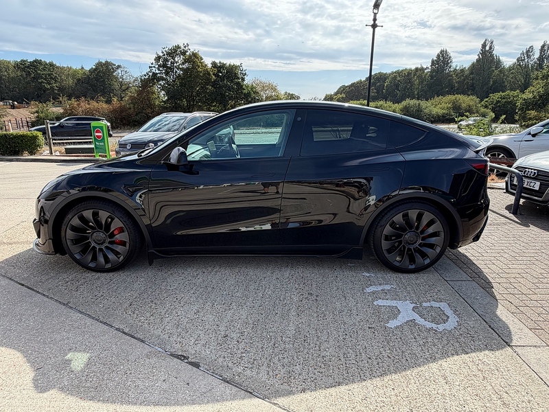 Tesla Model Y (Dual Motor) Performance SUV 5dr Electric Auto 4WDE (426 bhp) - U10004446