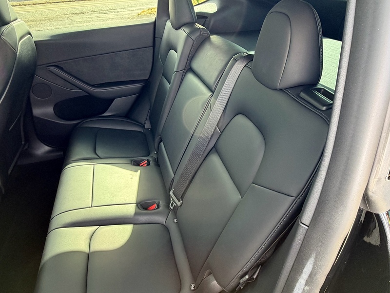 Tesla Model Y (Dual Motor) Performance SUV 5dr Electric Auto 4WDE (426 bhp) - U10004446
