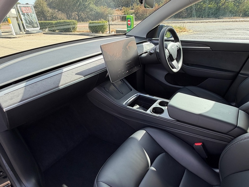 Tesla Model Y (Dual Motor) Performance SUV 5dr Electric Auto 4WDE (426 bhp) - U10004446