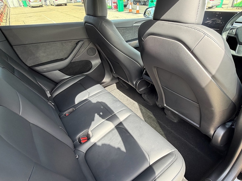 Tesla Model Y (Dual Motor) Performance SUV 5dr Electric Auto 4WDE (426 bhp) - U10004446