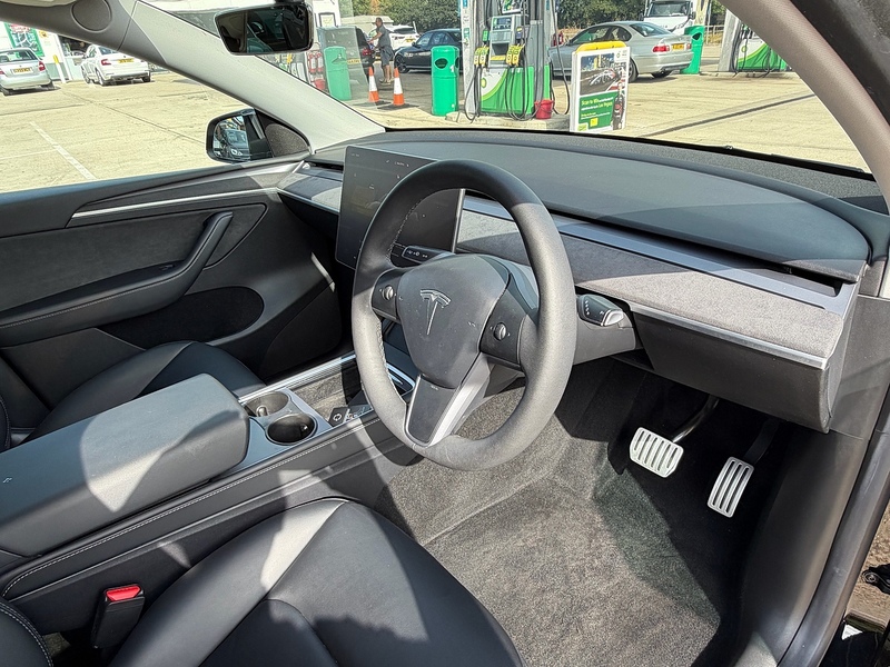 Tesla Model Y (Dual Motor) Performance SUV 5dr Electric Auto 4WDE (426 bhp) - U10004446