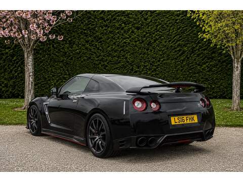 Nissan GT-R 3.8 V6 Recaro Coupe 2dr Petrol Auto 4WD Euro 6 (550 ps) - U10004448