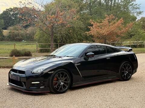 Nissan GT-R 3.8 V6 Recaro Coupe 2dr Petrol Auto 4WD Euro 6 (550 ps) - U10004448
