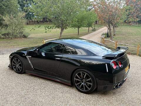 Nissan GT-R 3.8 V6 Recaro Coupe 2dr Petrol Auto 4WD Euro 6 (550 ps) - U10004448