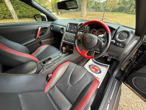 Nissan GT-R 3.8 V6 Recaro Coupe 2dr Petrol Auto 4WD Euro 6 (550 ps) - U10004448