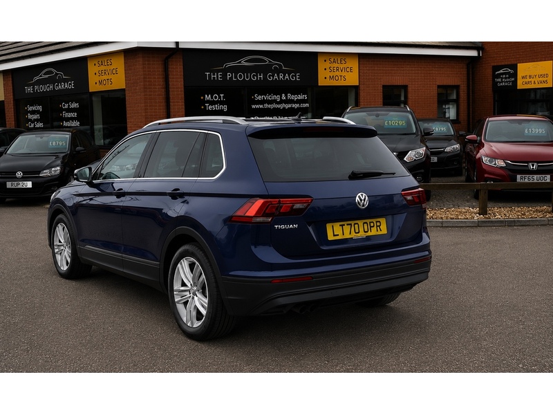 Volkswagen Tiguan 1.5 TSI EVO Match SUV 5dr Petrol DSG Euro 6 (s/s) (150 ps) - U10004451