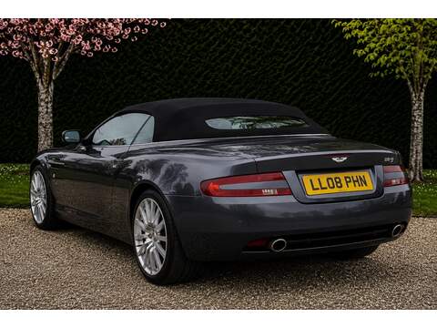 Aston Martin DB9 6.0 V12 Volante 2dr Petrol T-TronicII Euro 4 (470 bhp) - U10004459