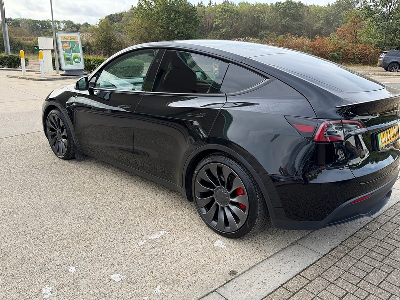 Tesla Model Y (Dual Motor) Performance SUV 5dr Electric Auto 4WDE (426 bhp) - U10004471