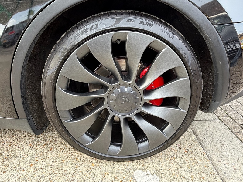 Tesla Model Y (Dual Motor) Performance SUV 5dr Electric Auto 4WDE (426 bhp) - U10004471