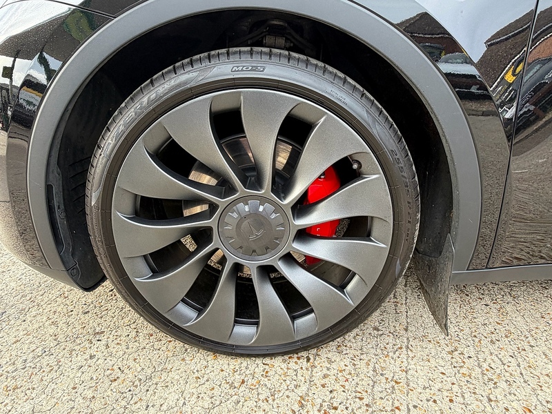 Tesla Model Y (Dual Motor) Performance SUV 5dr Electric Auto 4WDE (426 bhp) - U10004471